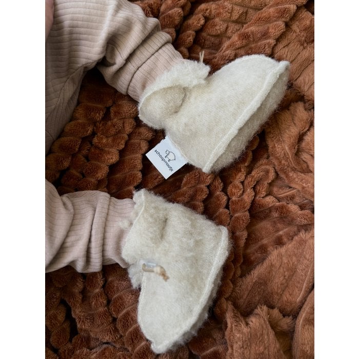 Wollen babyslofjes Latte